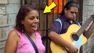 8 Cantantes CALLEJEROS que Sorprendieron con su increible VOZ [upl. by Nodnar629]