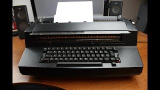 Mechanical vs Electric Typewriters [upl. by Fujio]