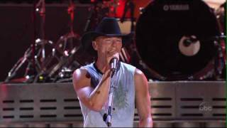 Kenny Chesney  I Go Back LIVE  High Definition [upl. by Notsehc]