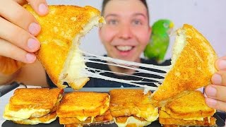 CHEESIEST GRILLED CHEESE • Mukbang amp Recipe [upl. by Odlawso]