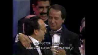 Canción de Despedida Homenaje a Chespirito 2000 [upl. by Ssirk]