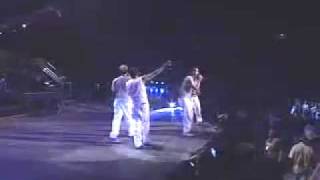 Backstreet Boys  Dallas 2001 12  Shape Of My Heart  Closing [upl. by Emmalynne]