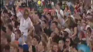 YouTube  Fatboy Slim Gig At Brighton Beach 250000 People [upl. by Guntar496]