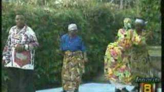 African MemoriesCongoZaïre Music Pépé Kallé dancing Original Rumba with his Mother [upl. by Rosol]