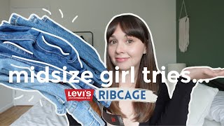 Midsize girl tries Levis Ribcage Jeans W29 L29  Review and Try On [upl. by Linus]