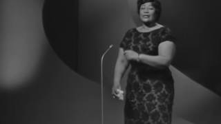 Ella Fitzgerald MacK the Knife Live in Berlin Audio Flac [upl. by Nnalorac]