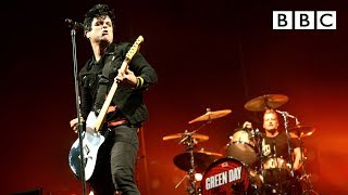 Green Day performs Boulevard of Broken Dreams at Reading Festival [upl. by Monaco528]