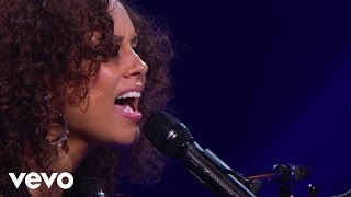 Alicia Keys  Butterflyz Piano amp I AOL Sessions 1 [upl. by Strade748]