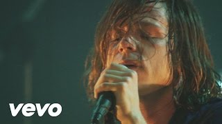 Cage The Elephant  Shake Me Down Live From The Vic In Chicago [upl. by Doralia]